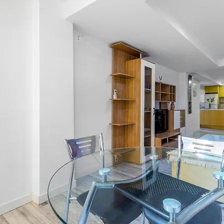 2 Bedroom Lovely In Lägenhet Benidorm