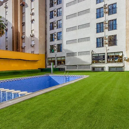 2 Bedroom Beautiful Apartment In Benidorm *