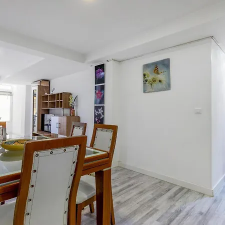 Apartman 2 Bedroom Beautiful Apartment In Benidorm